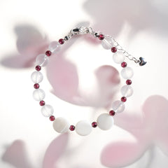 Round disc Shell Expression Nourishment Bracelet