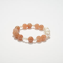 Pearl Radiant Tenderness Bracelet
